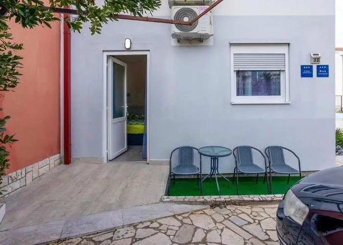 With Parking Space Dramalj, - 25226 Crikvenica