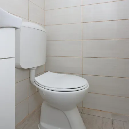 Apartamento With Hot Tub Dramalj, - 25226 Crikvenica