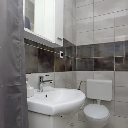 With Hot Tub Dramalj, - 25226 Crikvenica