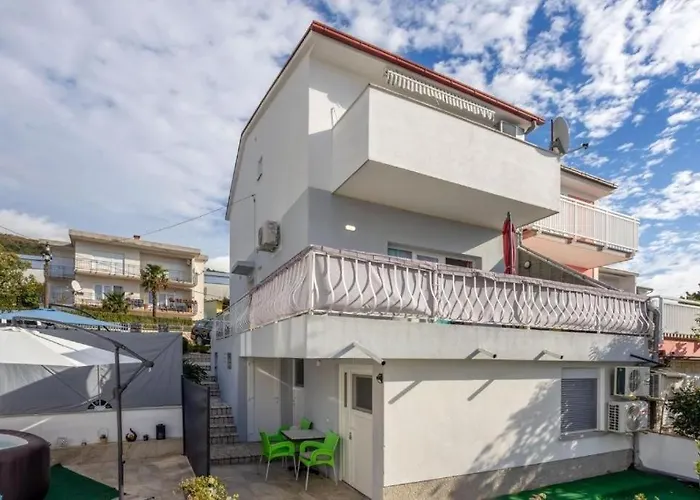 With Parking Space Dramalj, - 25226 Apartman